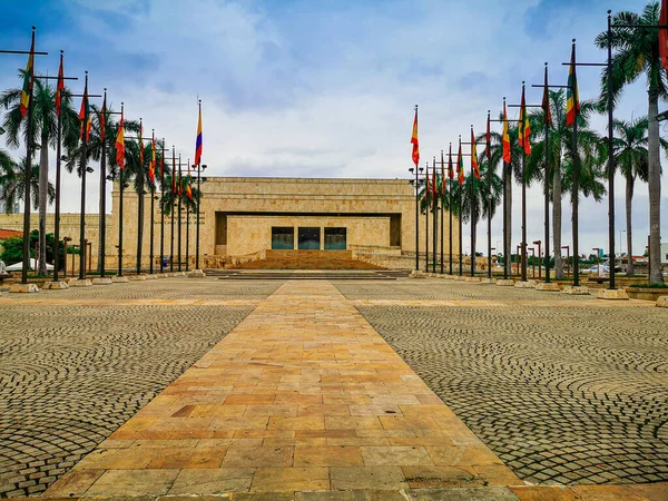 Vista del Centro de Convenciones Julio Cesar Turbay Ayala Cartagena de Indias y el barrio Cartagena Colombia — Foto de Stock