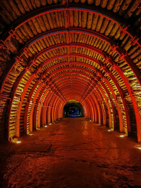 ZIPAQUIRA, COLÔMBIA - NOVEMBRO 12, 2019: Catedral de Sal Subterrânea Zipaquira construída dentro dos túneis de uma mina a 200 metros de profundidade . — Fotografia de Stock