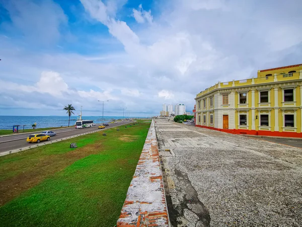 Staré historické části města Cartagena obklopené obranná zeď. — Stock fotografie