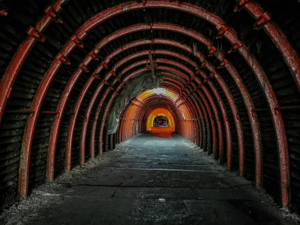 Zipaquira, Kolumbia - 12 listopada 2019: Podziemna Katedra Solna Zipaquira zbudowana w tunelach z kopalni 200 metrów pod ziemią. — Zdjęcie stockowe