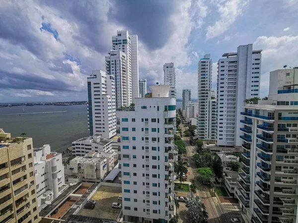 CARTAGENA, COLOMBIA - 09 DE NOVIEMBRE DE 2019: Calles del casco antiguo de Cartagena Cartagena de Indias en Colombia , —  Fotos de Stock