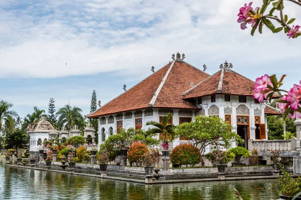 Ujung wasserpalast, bali insel, indonesien — Stockfoto