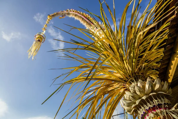 Galungan tatil kutlamaları için Penjor kutup, Bali Adası, Endonezya