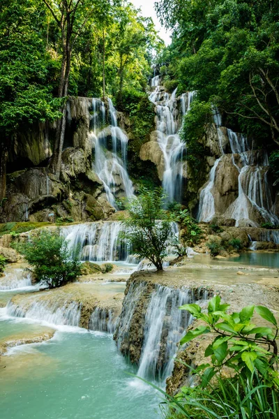 Kuang Si Waterfalls, Luang Prabang, Laos — Stock Photo, Image