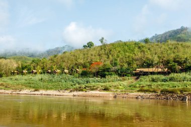 Mekong Nehri kuzey Laos görünümünü.