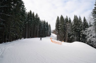 Resort Bukovel Karpat Dağları'nda Kayak