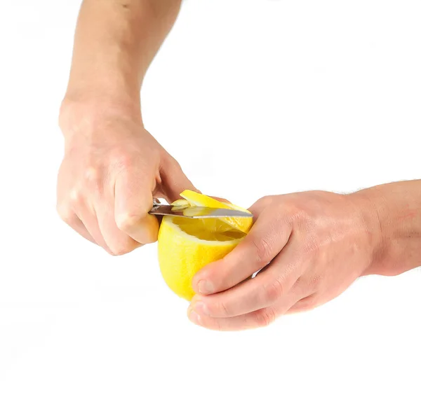 Citron coupé à la main. Isolé sur fond blanc — Photo