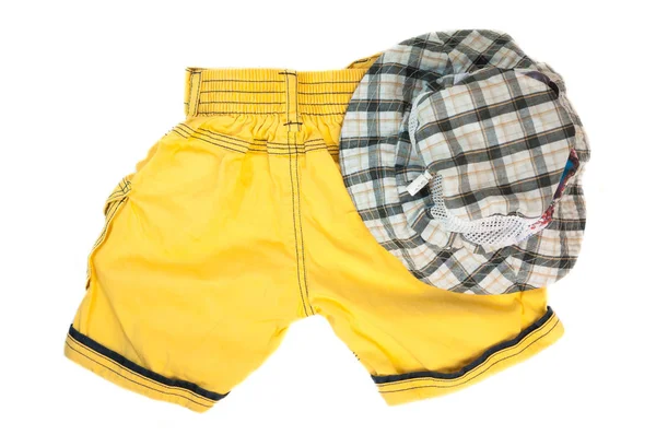 Um conjunto de roupas infantis é isolado em um fundo branco — Fotografia de Stock
