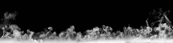 Humo abstracto sobre fondo oscuro, aislado  . — Foto de Stock