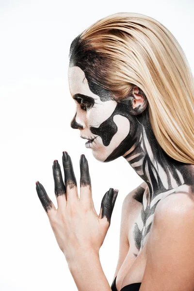 Profiel van het meisje met angstaanjagende Halloween Make-up — Stockfoto