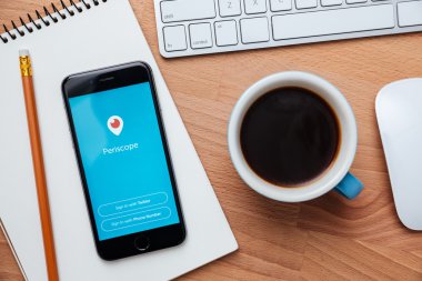 Periskop canlı video akışı için ios ve Android uygulaması olduğunu
