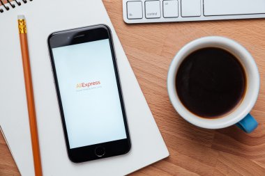 Aliexpress popüler e-ticaret uygulaması biridir
