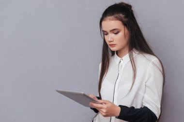 Tablet bilgisayar ile Asya modeli