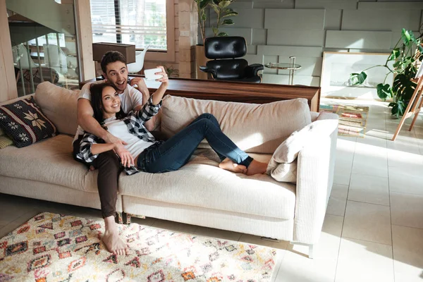 Couple making selfie — Stock Photo, Image