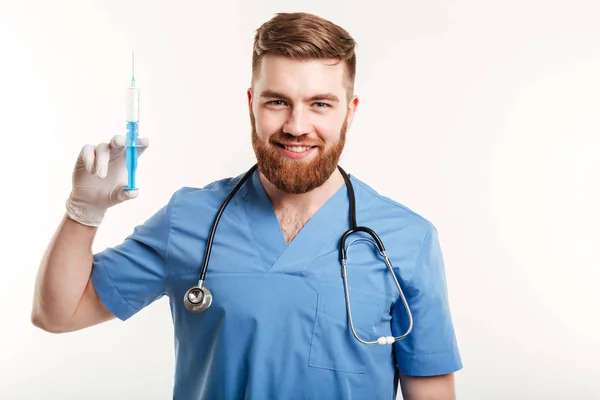 Portret uśmiechający się zadowolony lekarz lub pielęgniarka — Zdjęcie stockowe