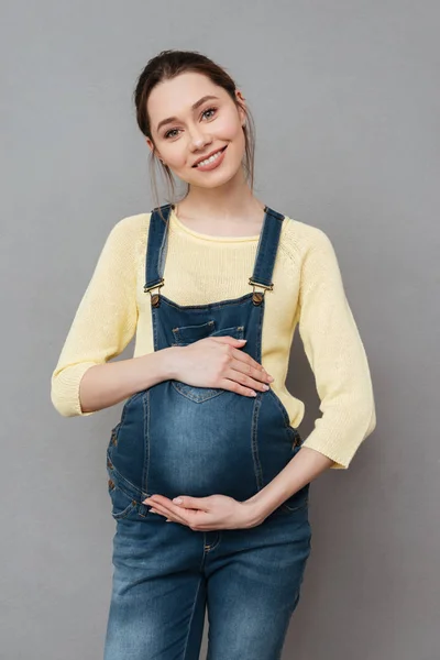 Hermosa señora embarazada feliz — Foto de Stock