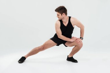 Spor önce ısınma kadar neşeli sağlıklı bir insan portresi