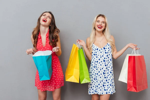 Shopping vendita ragazze — Foto Stock