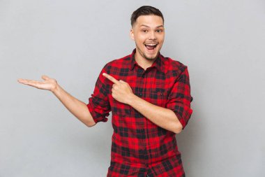 Mutlu adam boşaltmak Lirası Tarih ve bunda işaret tutan