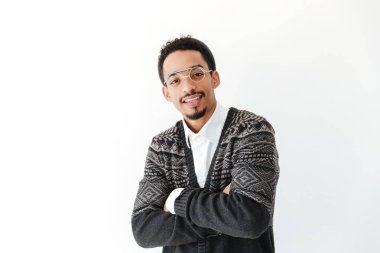 İzole Afrika yakışıklı genç