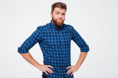 Kamera seyir ve izole ayakta Thoguhtful adam