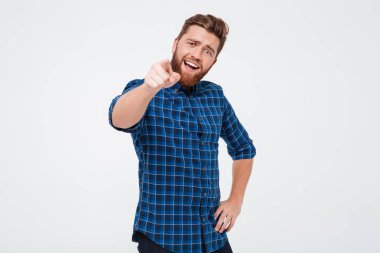 Kameraya dönük ve seyir kendine güvenen genç adam