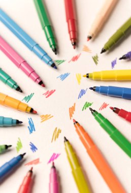 Üstten Görünüm vuruşları işaretleri arasında izole boyalı