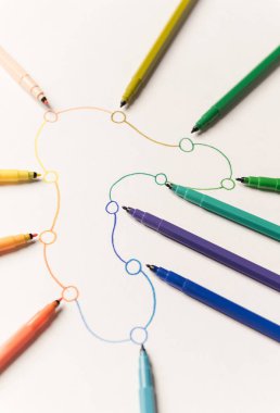 Doğrusal yol işaretleri ile boyalı resmini