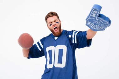 Kamera seyir fan oyuncaklar ile mutlu heyecanlı adam