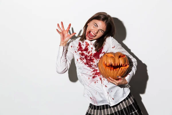 Deli korkunç zombi kadın kan lekeleri kaplı — Stok fotoğraf