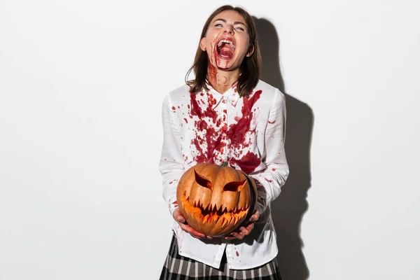Mad zły zombie kobieta we krwi — Zdjęcie stockowe