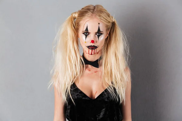 Image de belle femme blonde à Halloween maquillage — Photo
