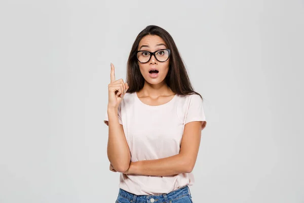 Portrait of a smart young asian woman in eyeglasses — Stock Photo, Image