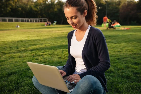 Portrait of a young attractive female student studying — Stock Photo, Image