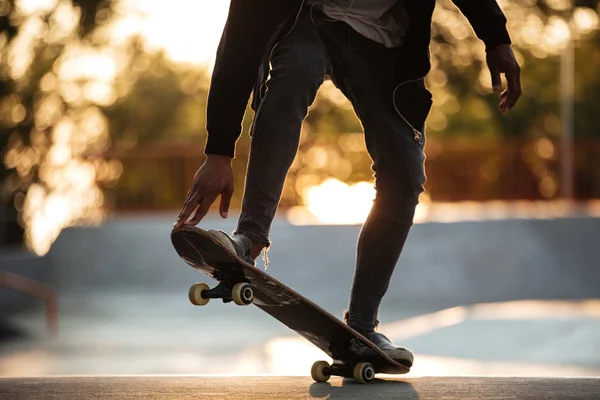 Ořízne obraz mladé africké mužské teenager — Stock fotografie