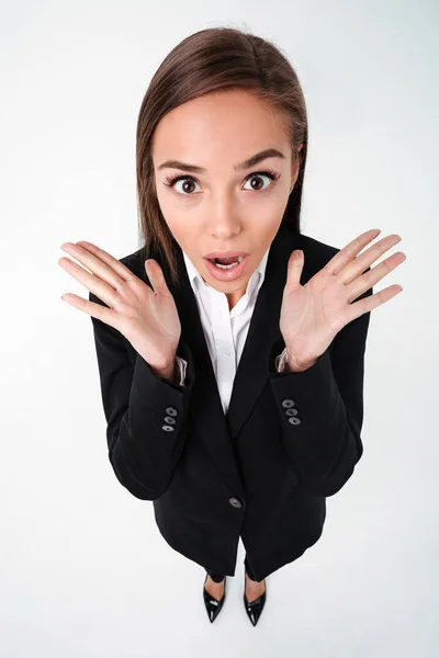 Chocado surpreendido mulher de negócios olhando câmera . — Fotografia de Stock