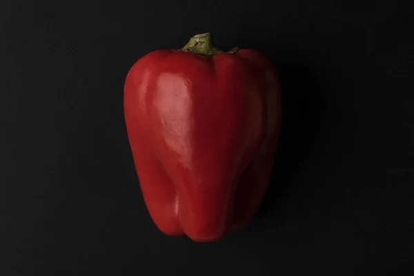 Close up of fresh red bell pepper isolated — Stock Photo, Image