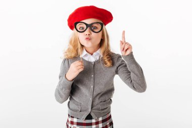 Neşeli liseli kızlar portresi