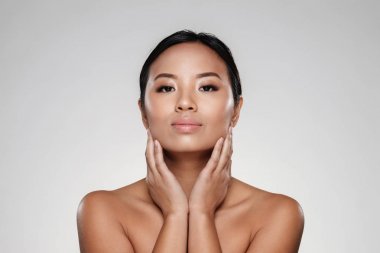 Bir çok yarı çıplak Asyalı kadın Güzellik Portresi