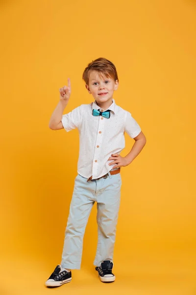 Excited little boy child have an idea. — Stock Photo, Image