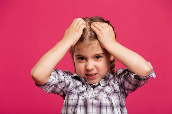 Confuso bonito menina criança — Fotografia de Stock