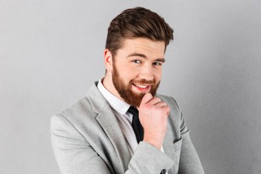 Gülümseyen bir işadamı portresi kapatın