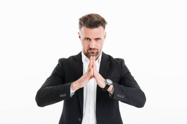 Siyah ceket tuvalet giymiş emin erkek girişimci portresi