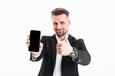 Kendinden emin bir iş adamının portresi.