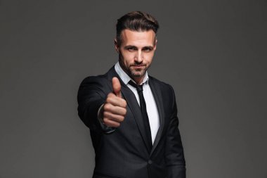 Bir çekici olgun işadamı portresi