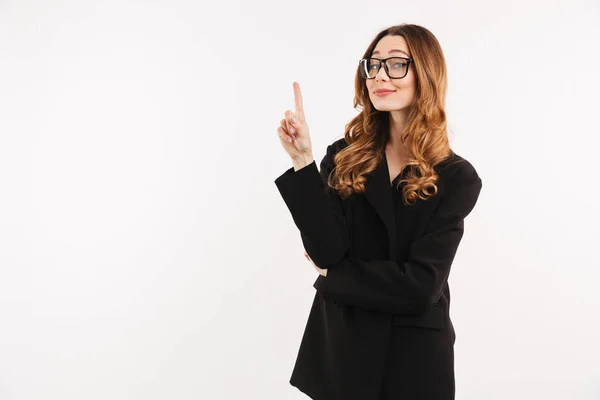 Foto di intelligente donna sessuale in giacca nera e occhiali smili — Foto Stock