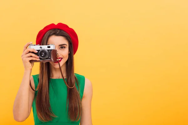 Jovem fotógrafo turista feliz — Fotografia de Stock