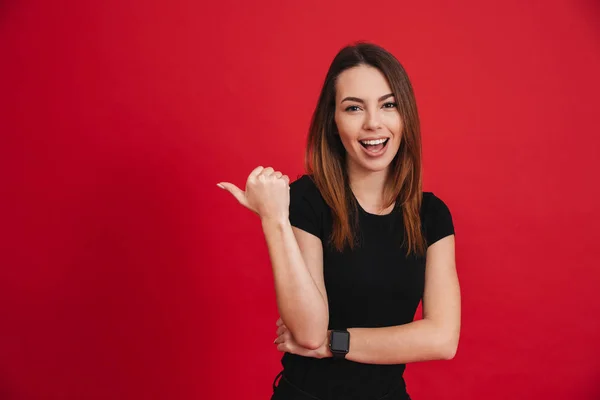 Afbeelding van een Kaukasische vrouw 20s met lang bruin haar cam kijken — Stockfoto