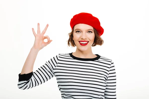 Jovem bonito mulher mostrando ok gesto . — Fotografia de Stock