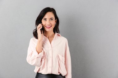 gülümseyen iş kadını portresi